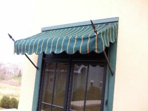 Closer look at a spear Venetian window awning